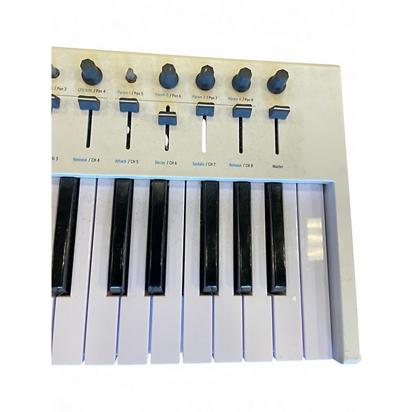 Used Arturia Keylab 61 Key MIDI Controller
