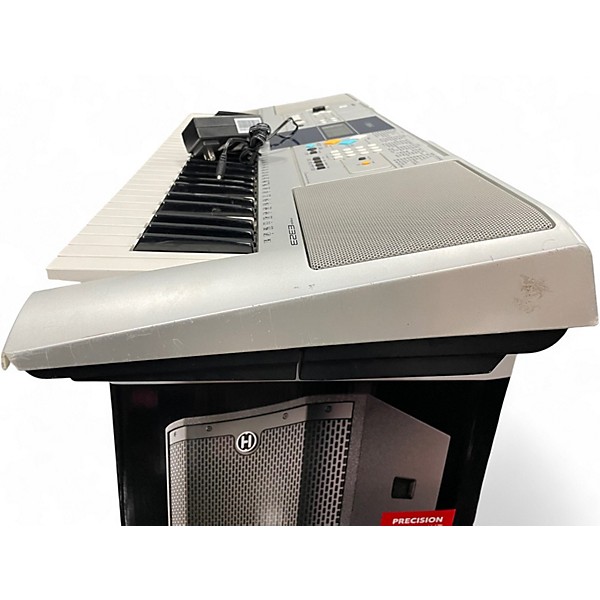 Used Yamaha E323 Keyboard Workstation