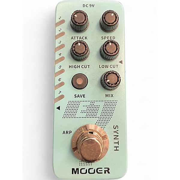Used Mooer E7 Effect Pedal