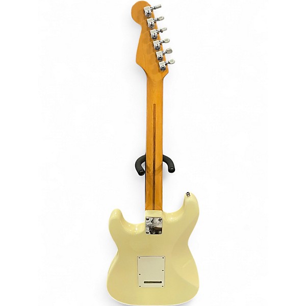 Vintage 1994 Fender Artist Series Jeff Beck Stratocaster Vintage White Solid Body Electric Guitar