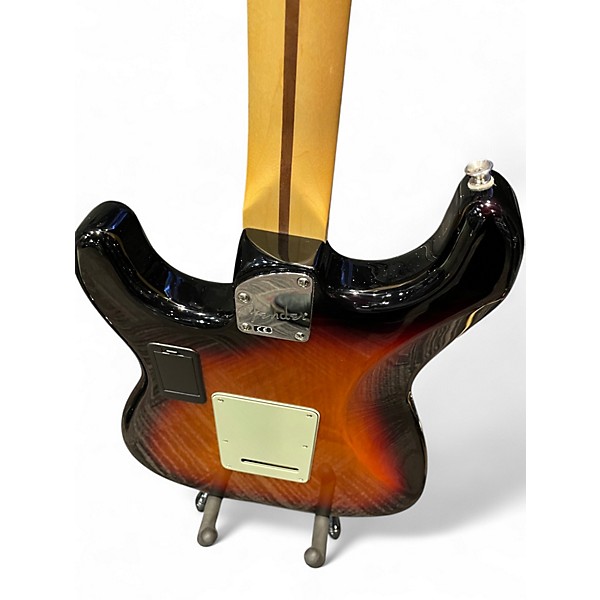 Used Fender Deluxe Roadhouse Stratocaster 3 Tone Sunburst Solid Body Electric Guitar