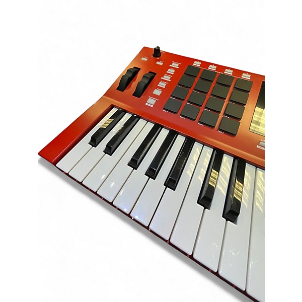 Used Akai Professional MPC KEY 37 Keyboard Workstation