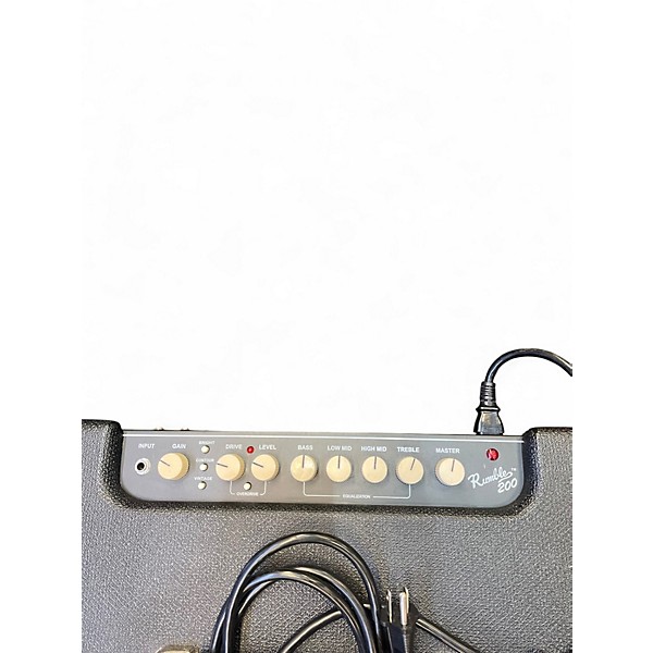 Used Fender rumble200 Bass Combo Amp