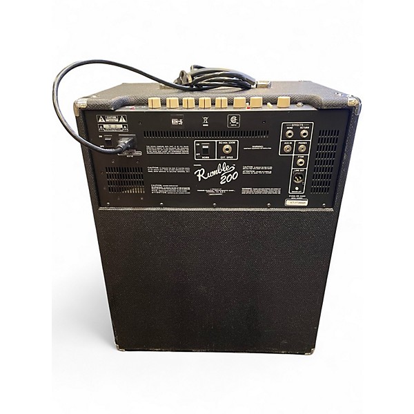 Used Fender rumble200 Bass Combo Amp