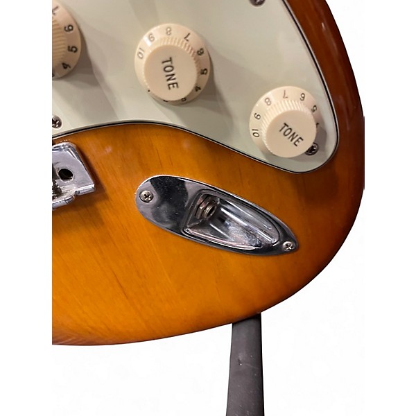 Used Fender American Deluxe Stratocaster Sienna Sunburst Solid Body Electric Guitar