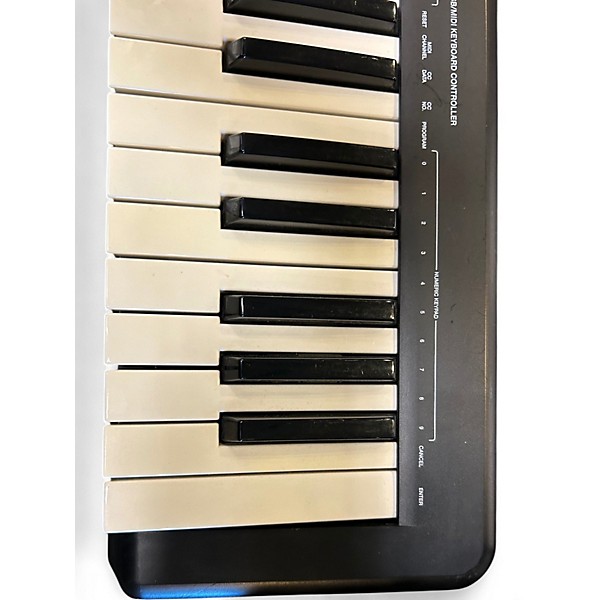 Used Alesis Q25 25 Key MIDI Controller