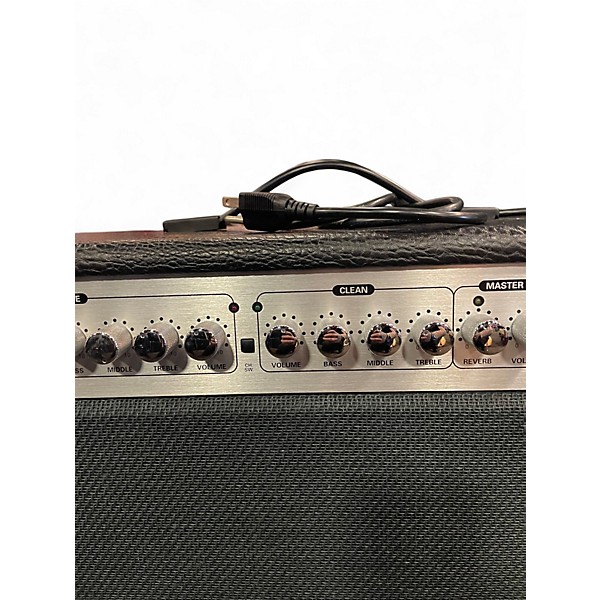Used B-52 STEATH SERIES ST 6012 Bass Combo Amp