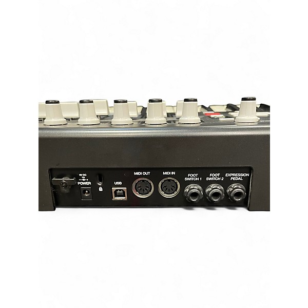 Used 2010s Akai Professional MPK61 61 Key MIDI Controller
