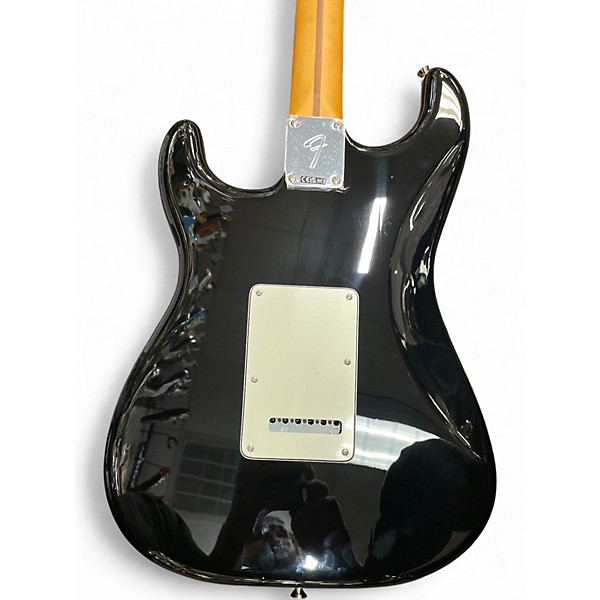 Used Fender PLAYER II STRATOCASTER HSS Black Solid Body Electric Guitar