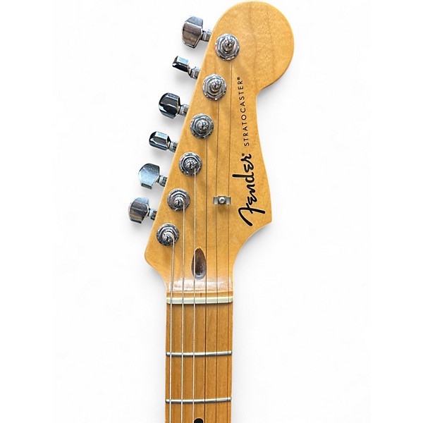 Used Fender Standard Stratocaster White Solid Body Electric Guitar