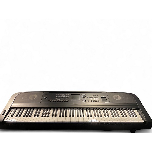 Used Yamaha DGX670 Digital Piano