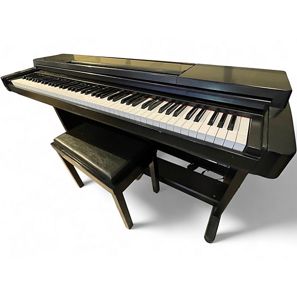 Used Yamaha CLP 560 Clavinova Digital Piano