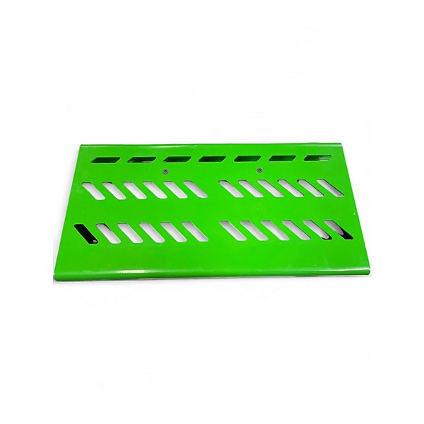 Used Gator GREEN LARGE PEDALBOARD Pedal Board