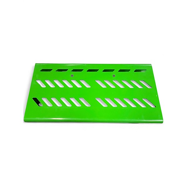 Used Gator GREEN LARGE PEDALBOARD Pedal Board