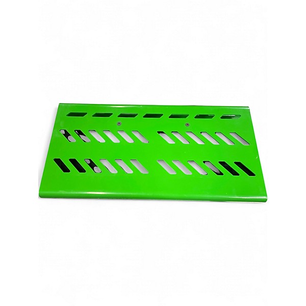 Used Gator GREEN LARGE PEDALBOARD Pedal Board
