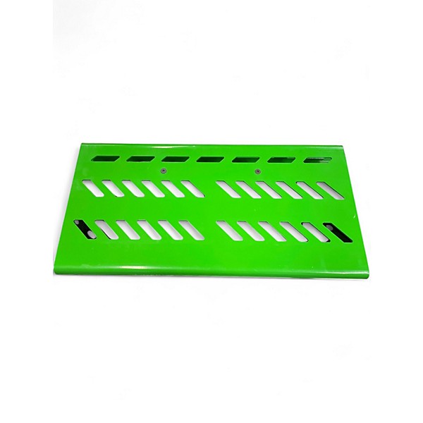 Used Gator GREEN LARGE PEDALBOARD Pedal Board