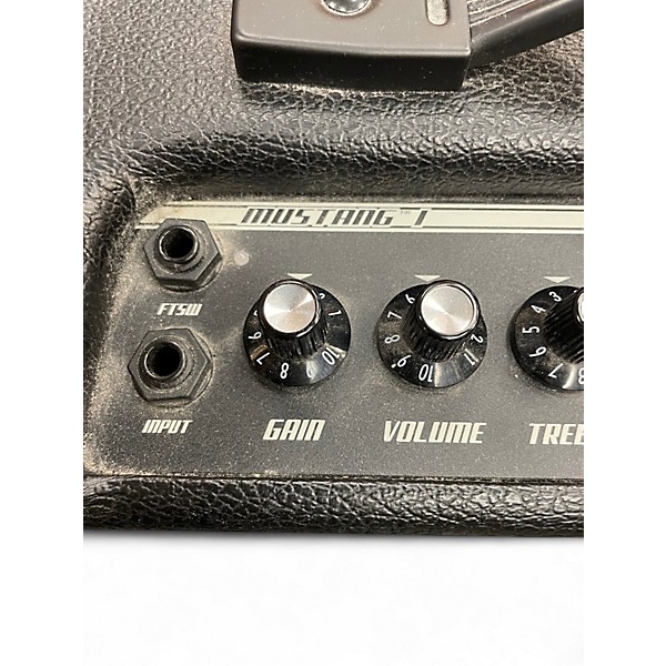 Used Fender MUSTANG  1 Guitar Combo Amp