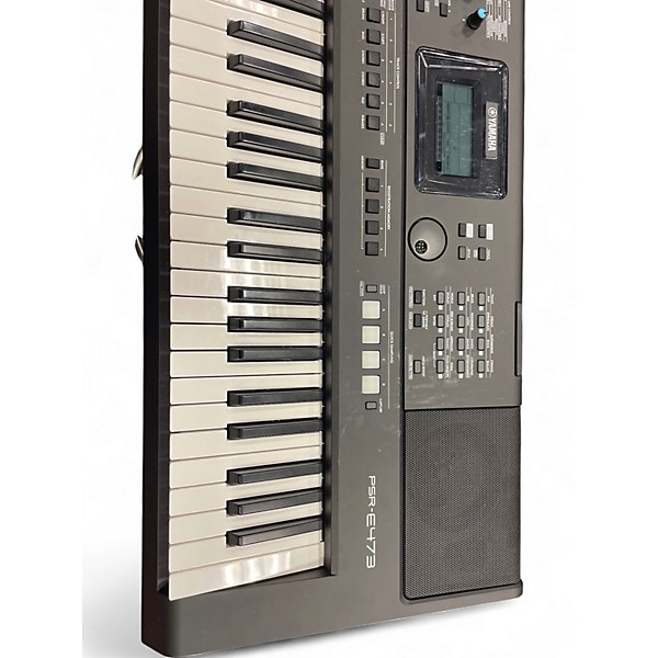 Used Yamaha PSR-E473 Portable Keyboard