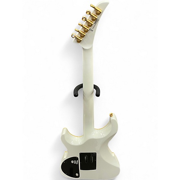 Used Peavey V TYPE SERIES Alpine White Solid Body Electric Guitar
