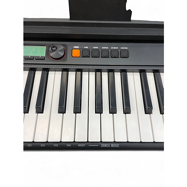 Used Casio CTS200 Digital Piano