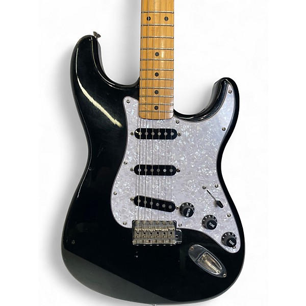 Used Fender STRATOCASTER Black Solid Body Electric Guitar