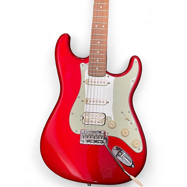 Used Fender Deluxe Stratocaster Candy Apple Red Solid Body Electric Guitar