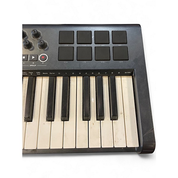 Used M-Audio Axiom 25 Key MIDI Controller
