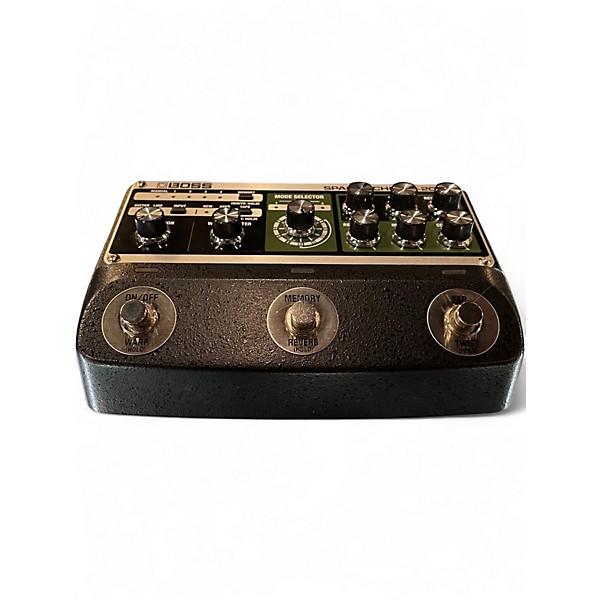 Used BOSS RE-202 Space Echo Effect Pedal