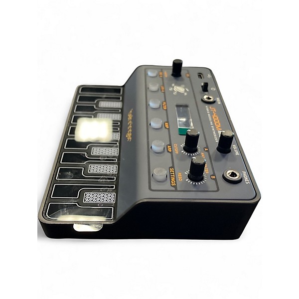 Used Behringer JT-4000M MICRO Synthesizer