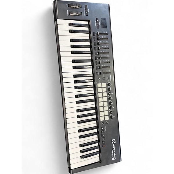 Used Novation LAUNCHKEY 49MK2 MIDI Controller