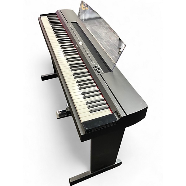 Used Yamaha p255 Digital Piano