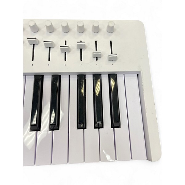 Used Arturia Keylab Essential 61 MIDI Controller