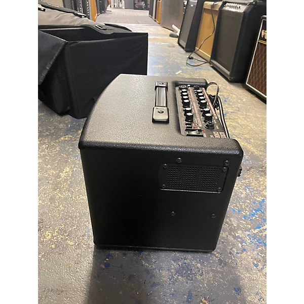Used Roland AC 60 Battery Powered Amp