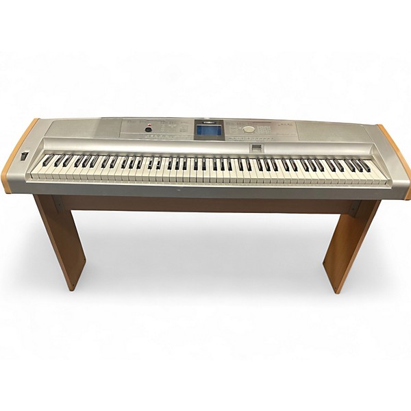 Used Yamaha DGX505 Portable Keyboard