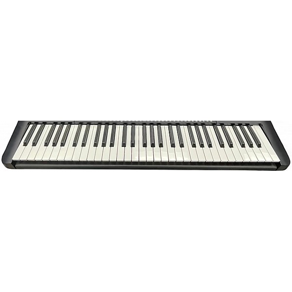 Used Yamaha PSRE273 Portable Keyboard