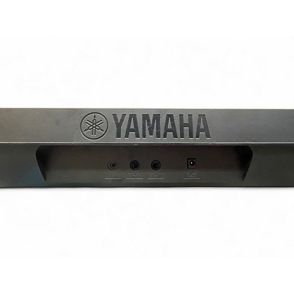 Used Yamaha PSRE273 Portable Keyboard