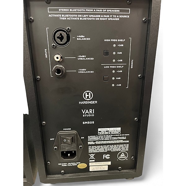 Used Harbinger vari sm505 pair Powered Monitor