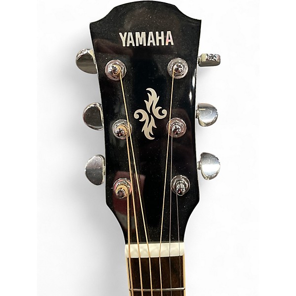 Used Yamaha APX White Acoustic Guitar