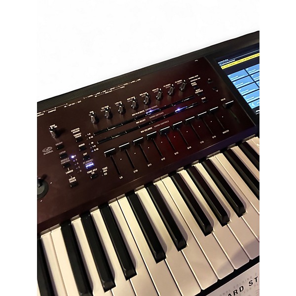 Used KORG KRONOS 2 Keyboard Workstation