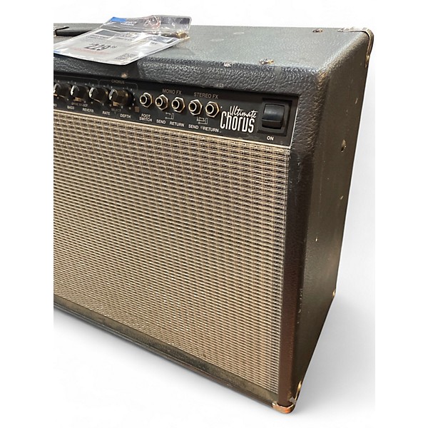 Used Fender Ultimate Chorus Guitar Combo Amp