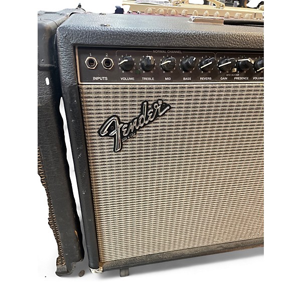 Used Fender Ultimate Chorus Guitar Combo Amp