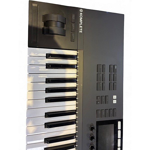 Used Native Instruments Komplete Kontrol S49 MK2 MIDI Controller