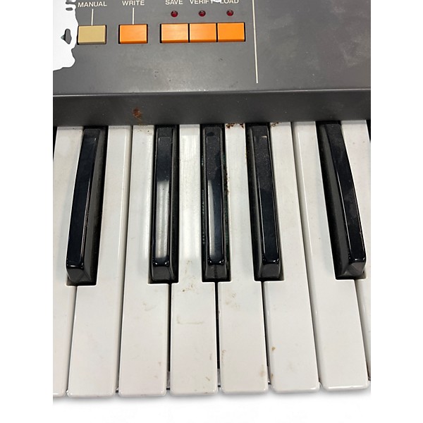 Vintage 1984 Roland Juno-106 Synthesizer