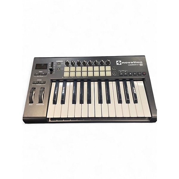 Used Novation Launchkey 25 Key MIDI Controller