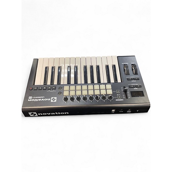 Used Novation Launchkey 25 Key MIDI Controller