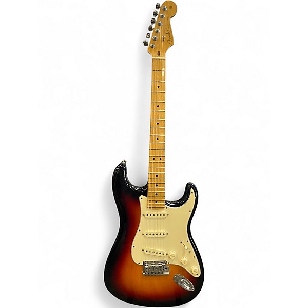 Used 2006 Fender Custom Classic Stratocaster 3 Color Sunburst Solid Body Electric Guitar