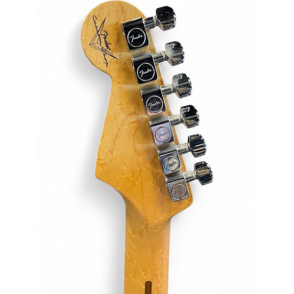 Used 2006 Fender Custom Classic Stratocaster 3 Color Sunburst Solid Body Electric Guitar