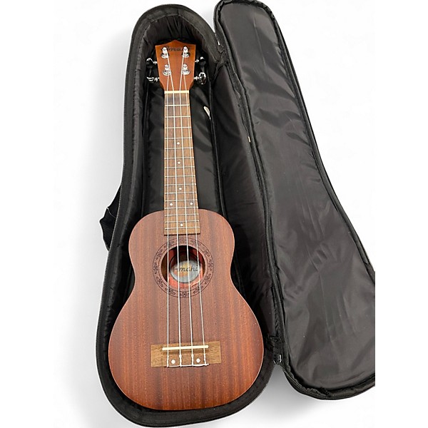 Used Amahi uk-210s Mahogany Ukulele