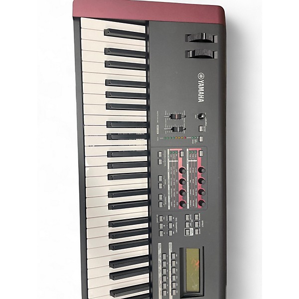 Used Yamaha MOXF8 88 Key Keyboard Workstation