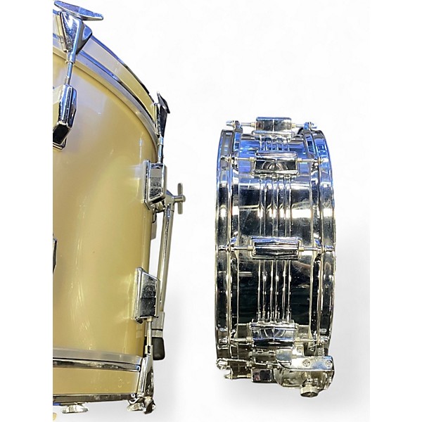 Used 1970s Pearl 9 Piece 1970s Fiber Glass kit silver satin Drum Kit